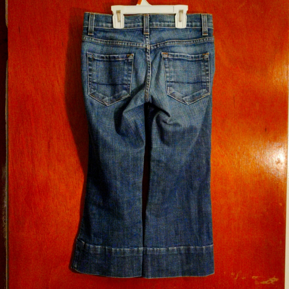Capri Jeans - Picture 2 of 3